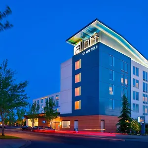 Hotel Aloft Airport At Cascade Station